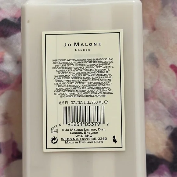 Jo Malone London
Peony & Blush Suede Body & Hand Lotion - Picture 2 of 3